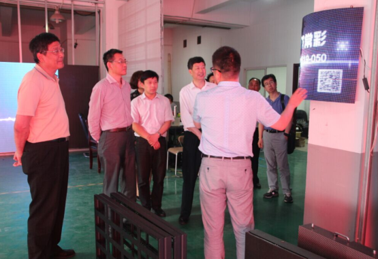常州大學黨委浦玉忠、副校長芮國強，常州市政協副主席、三會會長顧森賢，常州市中小企業促進中心主任胥加祥等領導來我司參觀考察